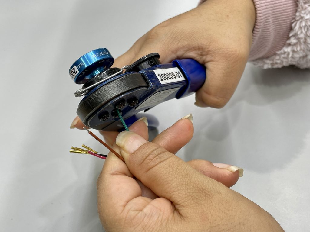 crimp hand tool